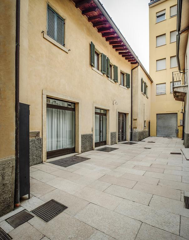 Arena Easy Suites Guesthouse Verona Exterior photo